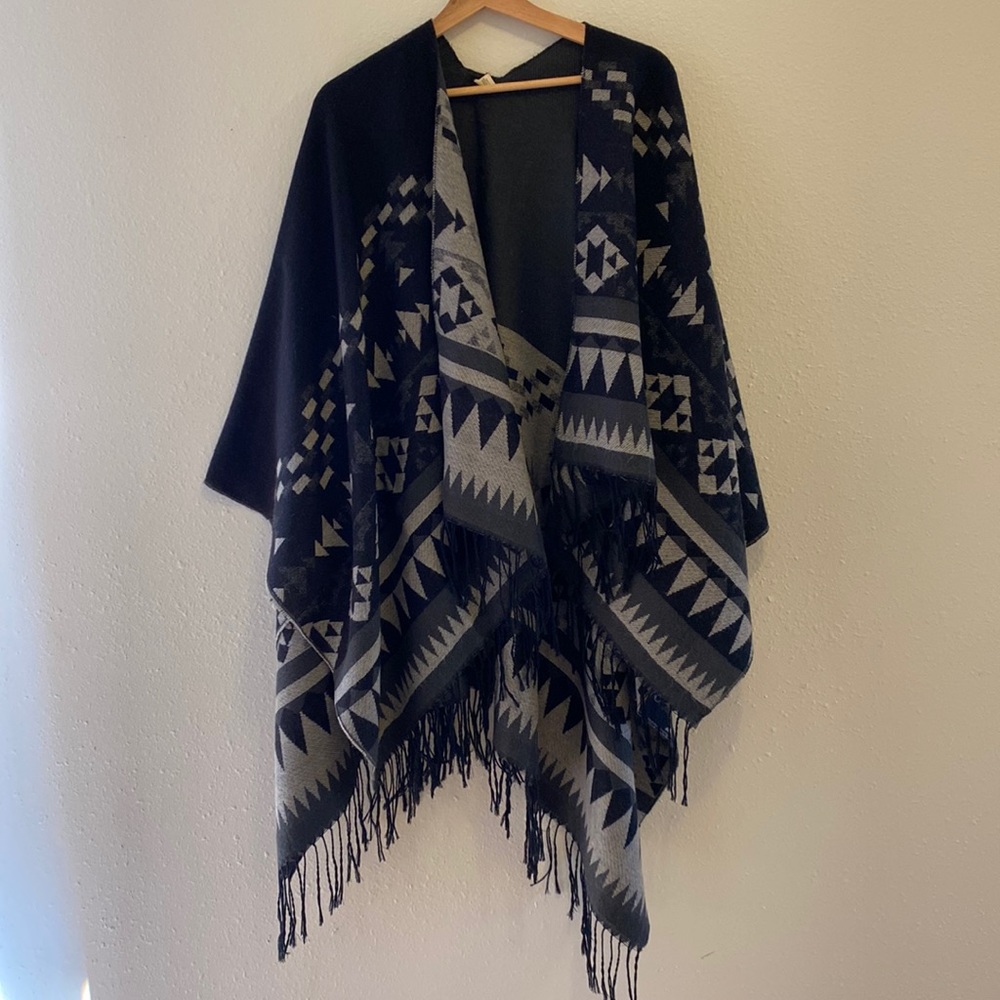 Poncho/Shawl